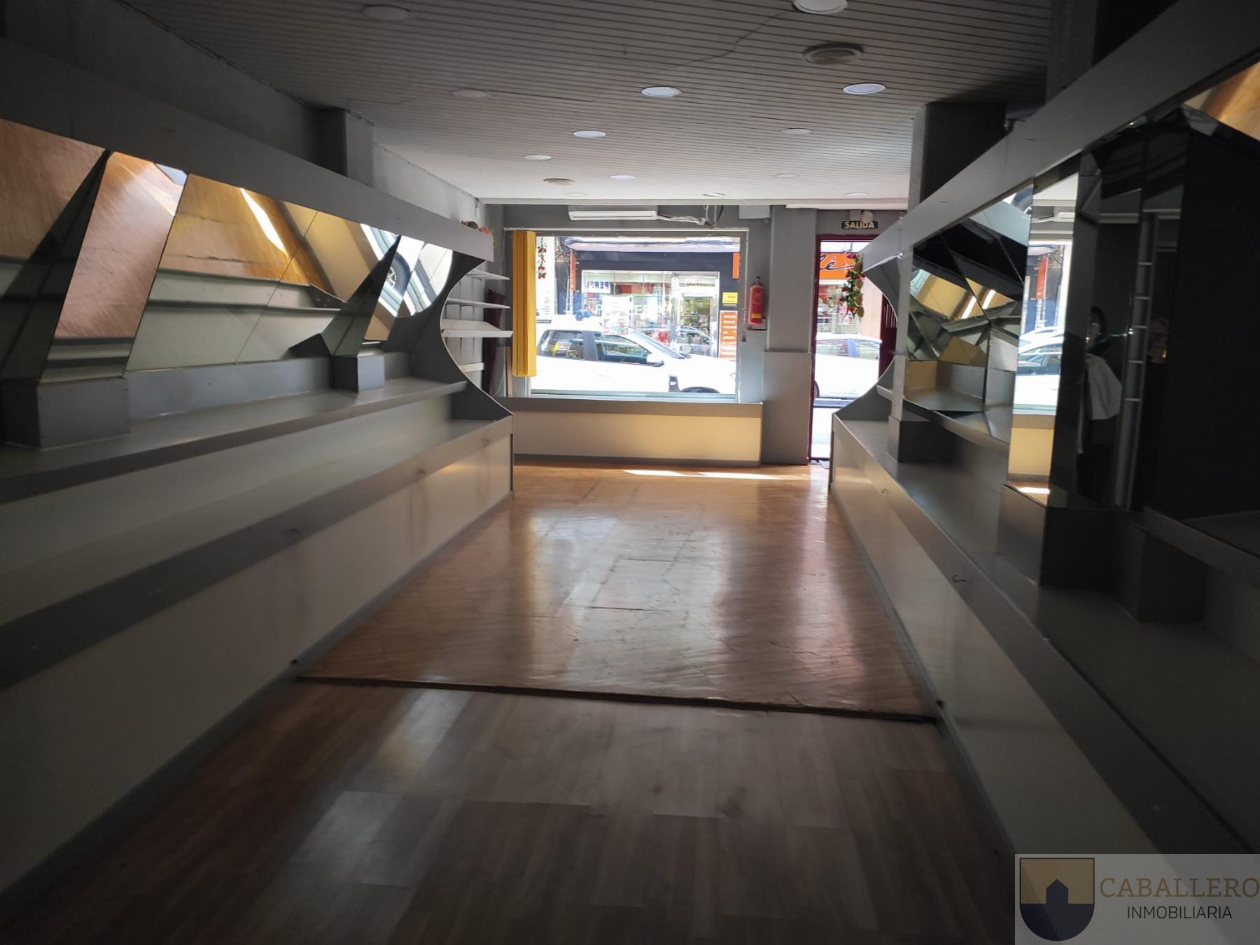 For rent of commercial in Murcia