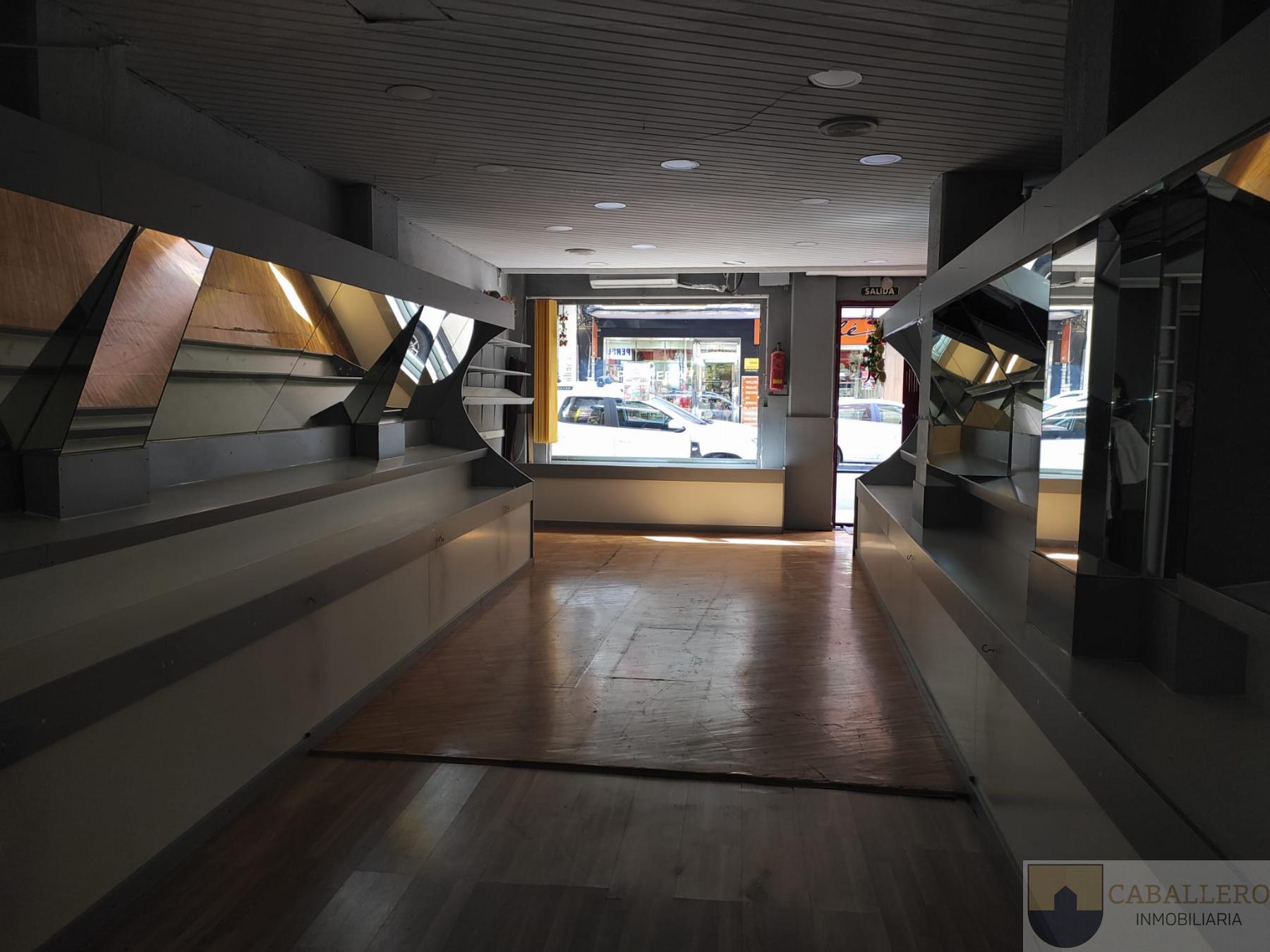 For rent of commercial in Murcia