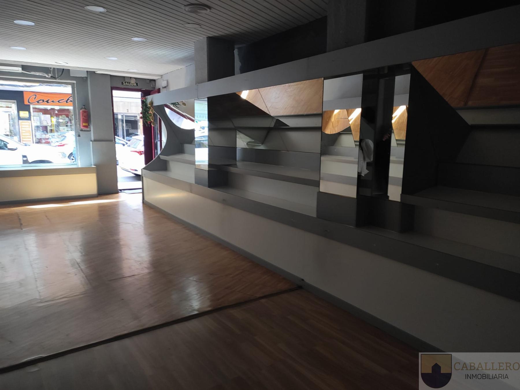For rent of commercial in Murcia
