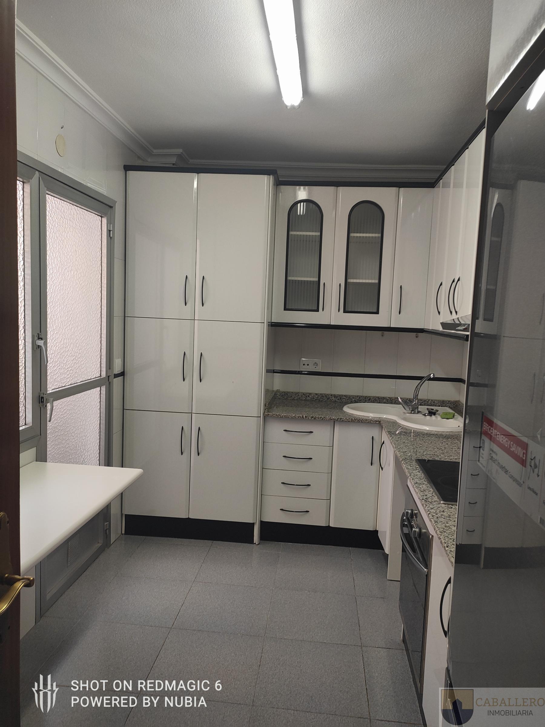 For sale of flat in Murcia