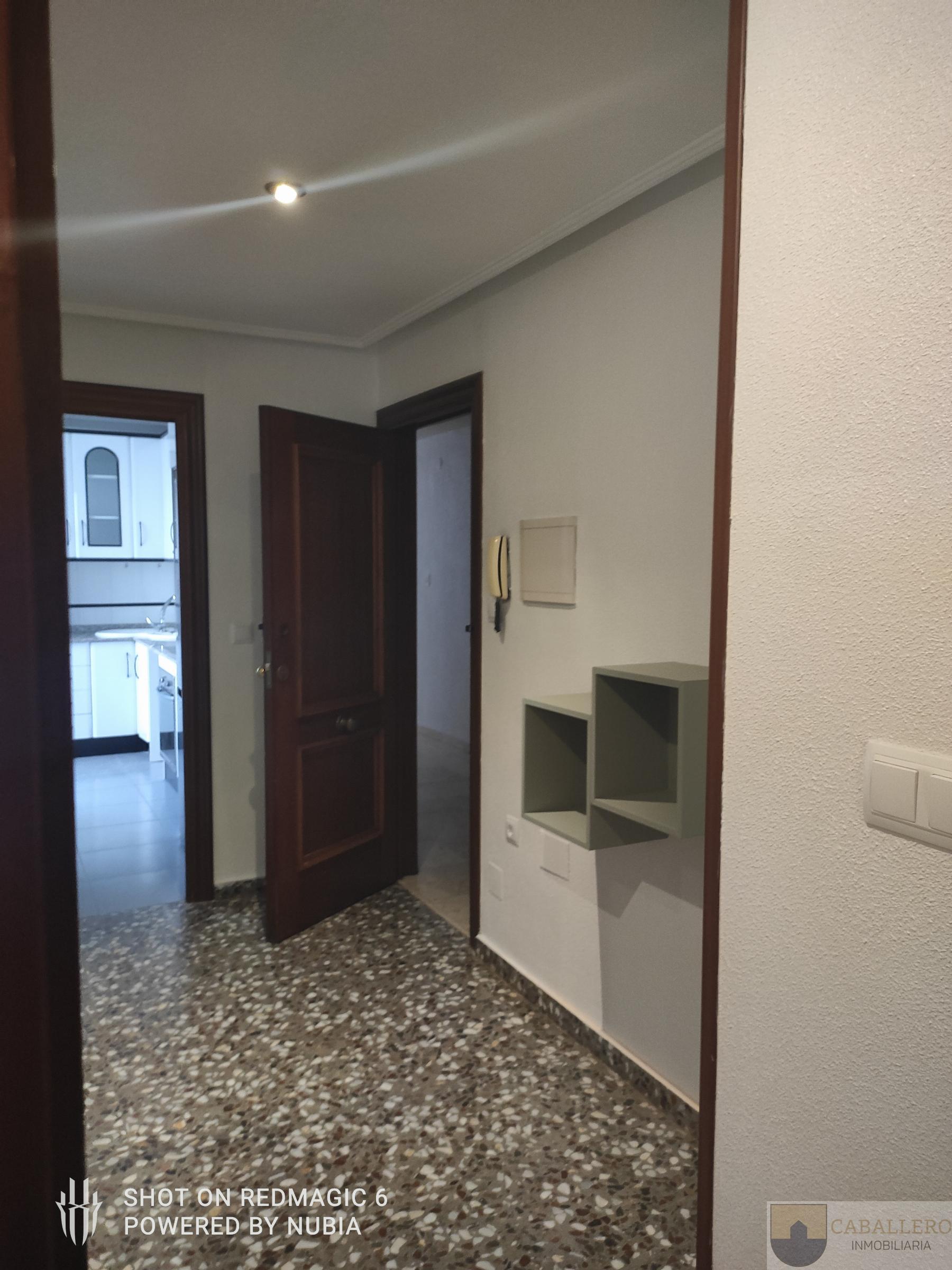 For sale of flat in Murcia