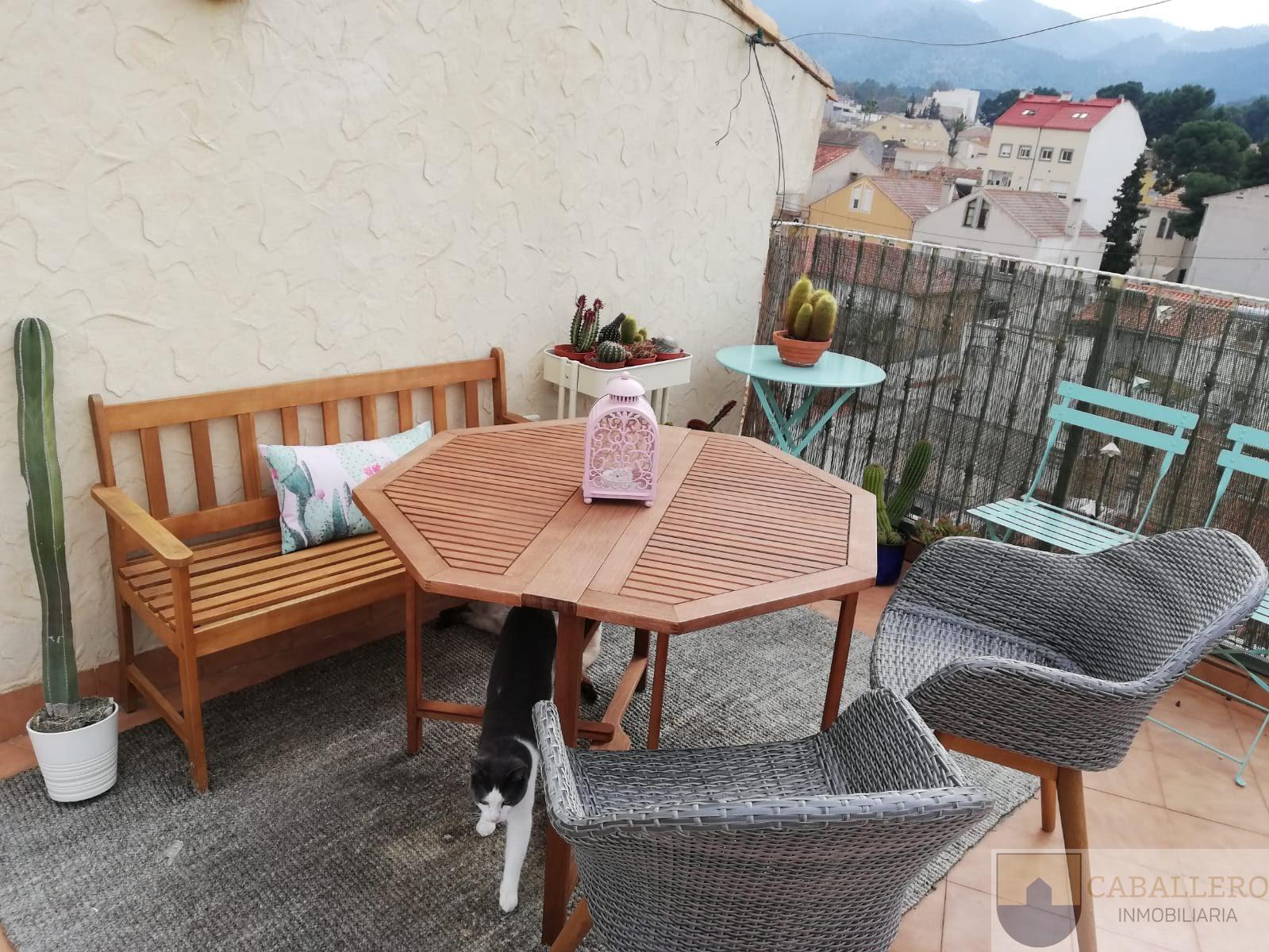 For sale of penthouse in Murcia