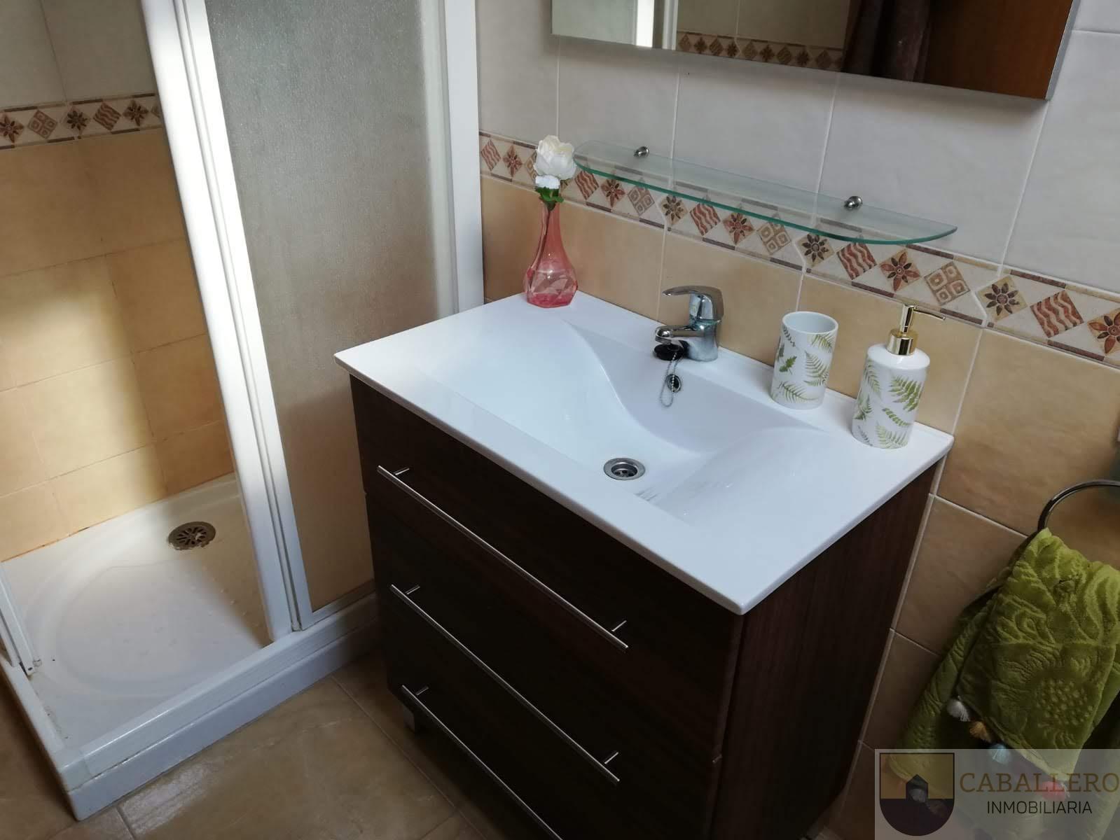 For sale of penthouse in Murcia