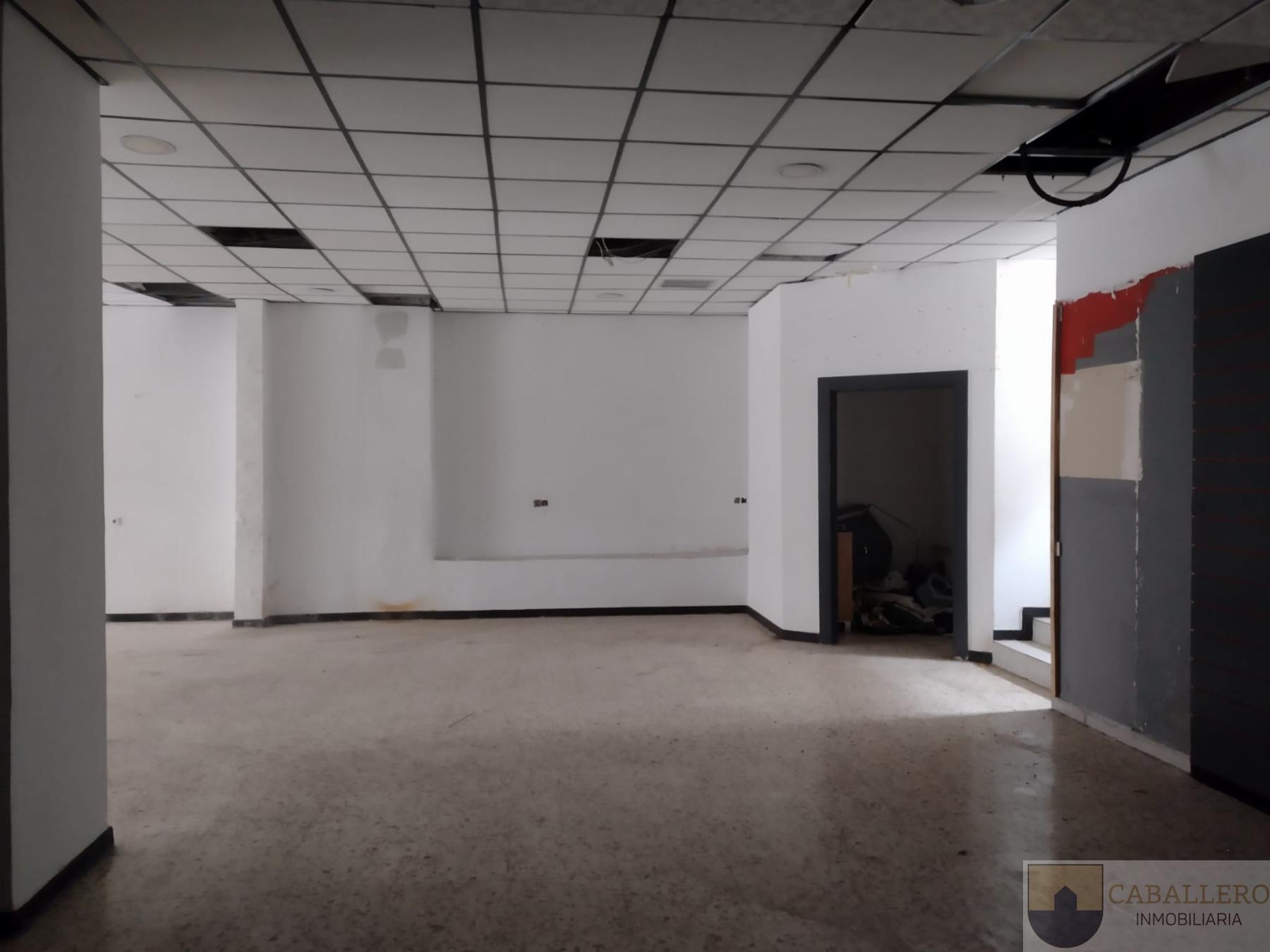 Venta de local comercial en Murcia