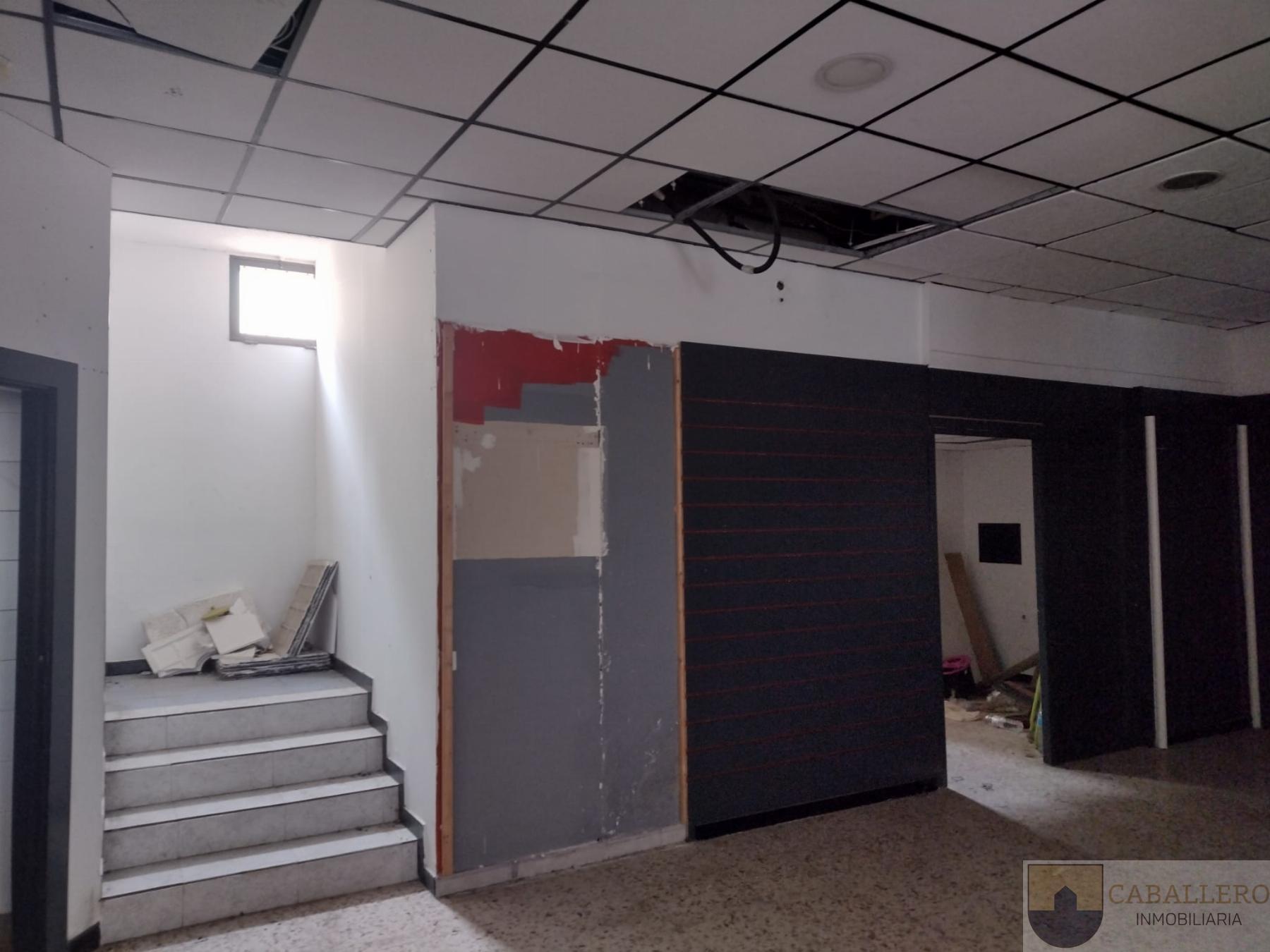 Venta de local comercial en Murcia