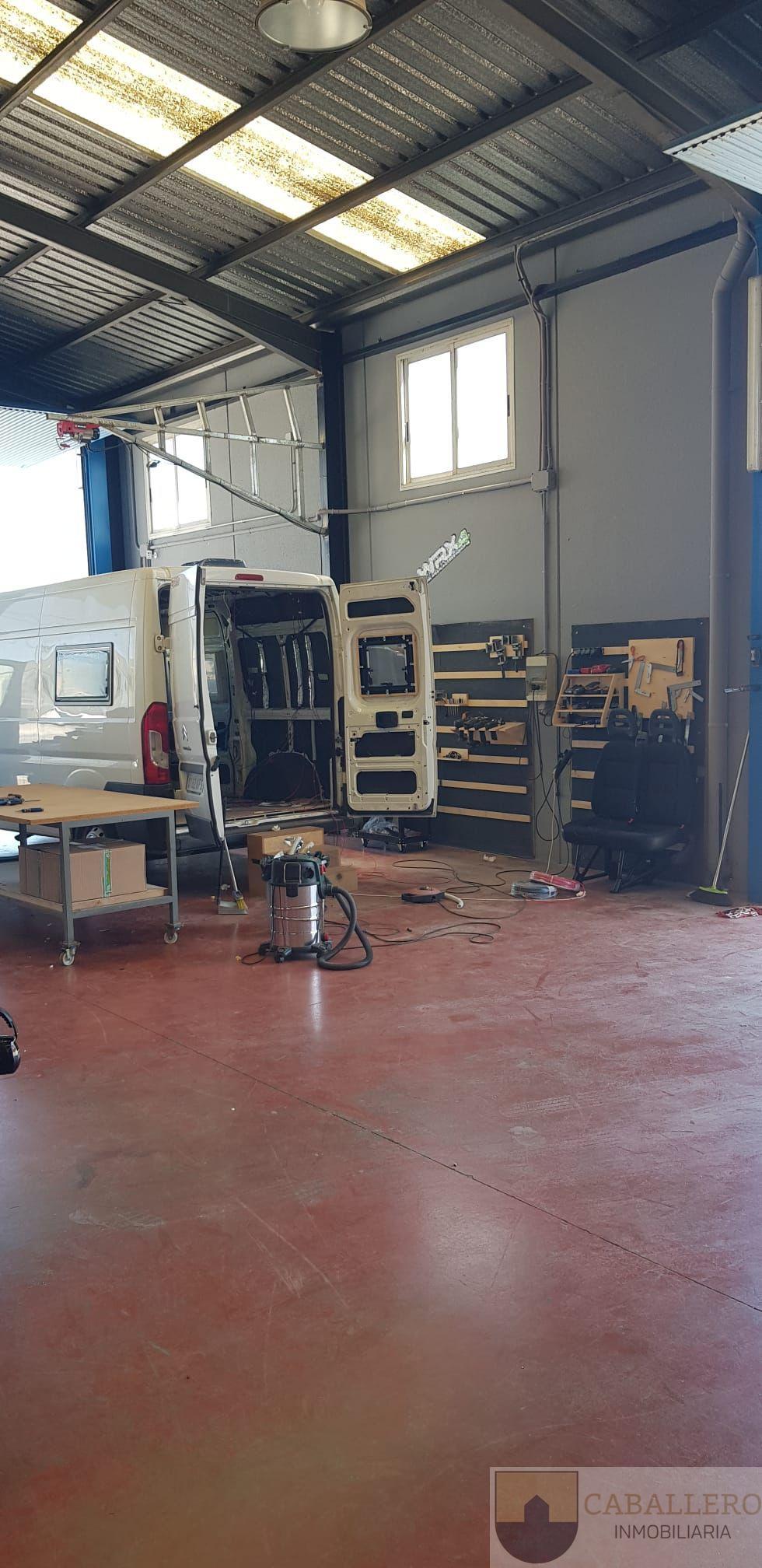 For rent of industrial plant/warehouse in Murcia