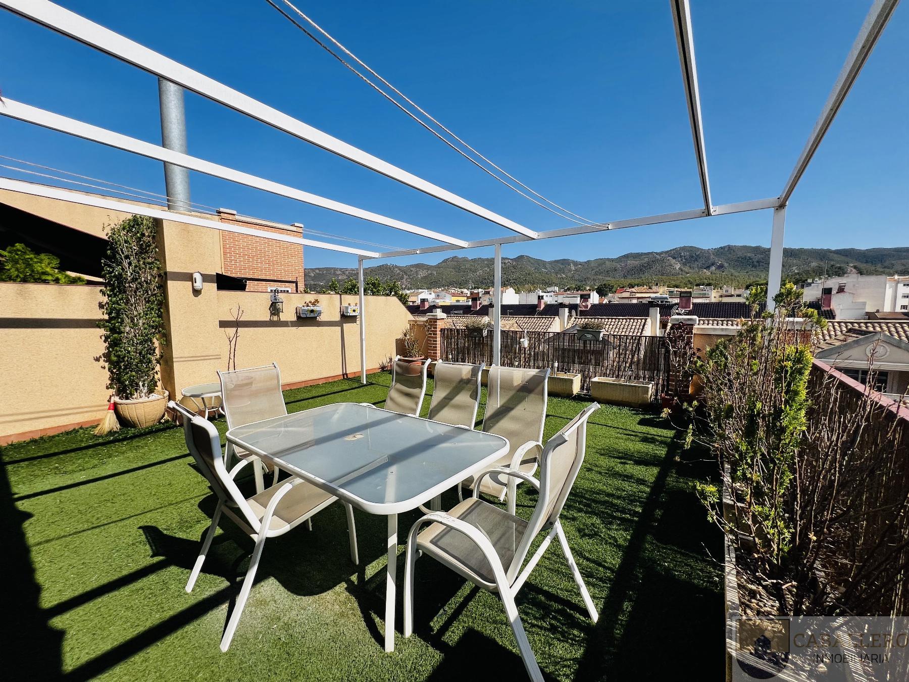 For sale of penthouse in Murcia