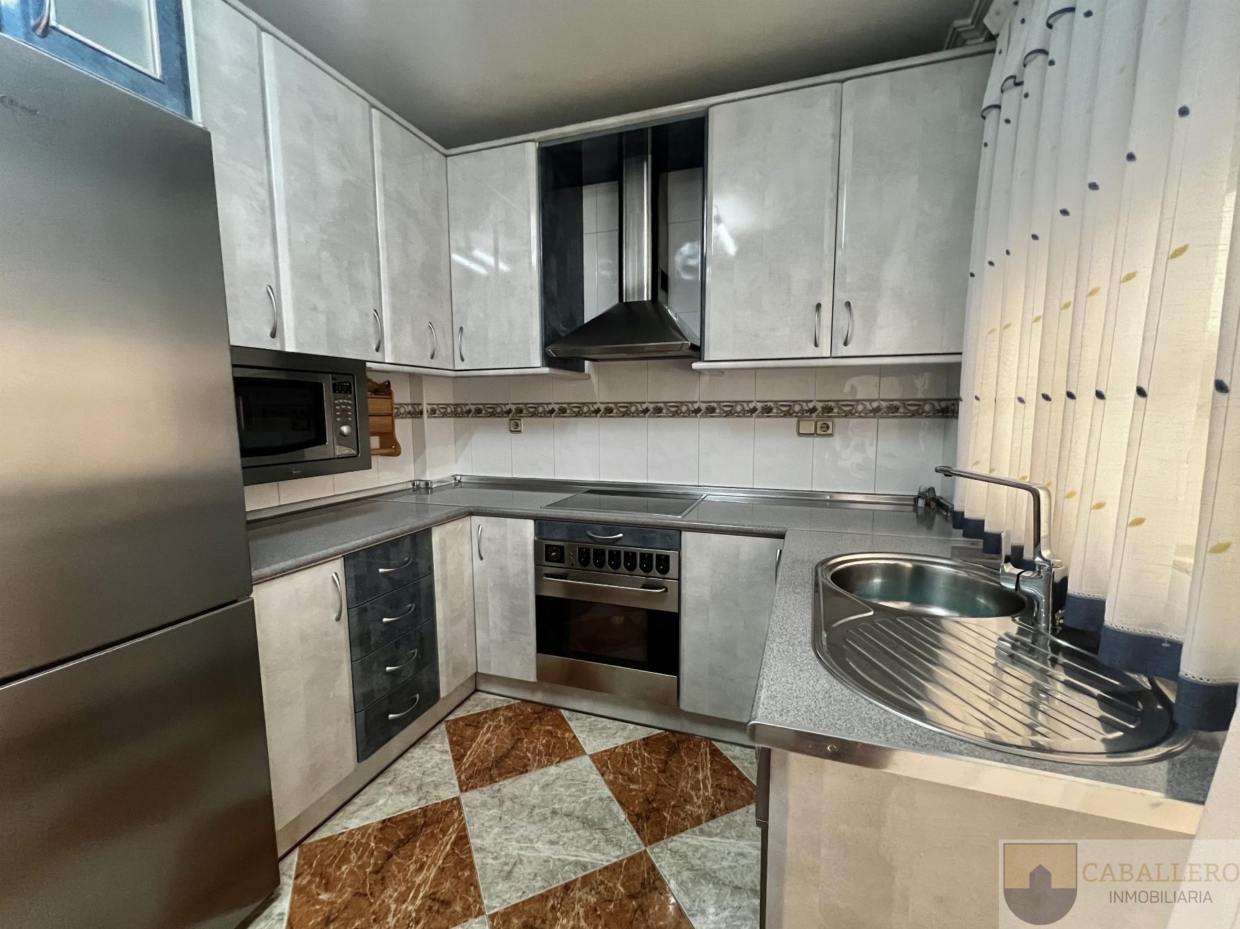 For sale of duplex in Murcia