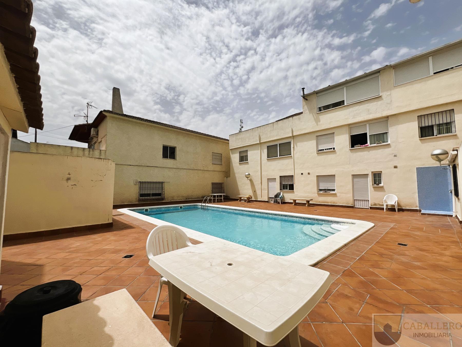 For sale of duplex in Murcia