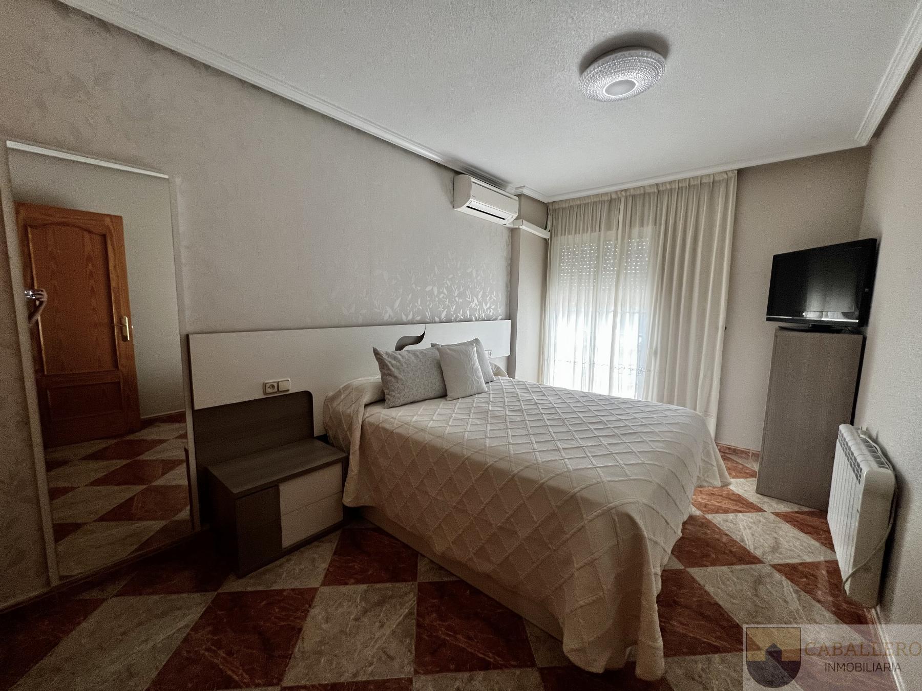 For sale of duplex in Murcia
