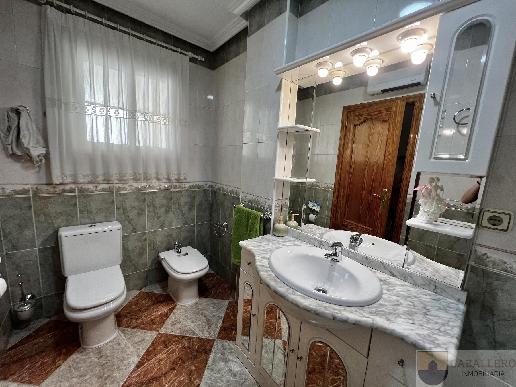 For sale of duplex in Murcia