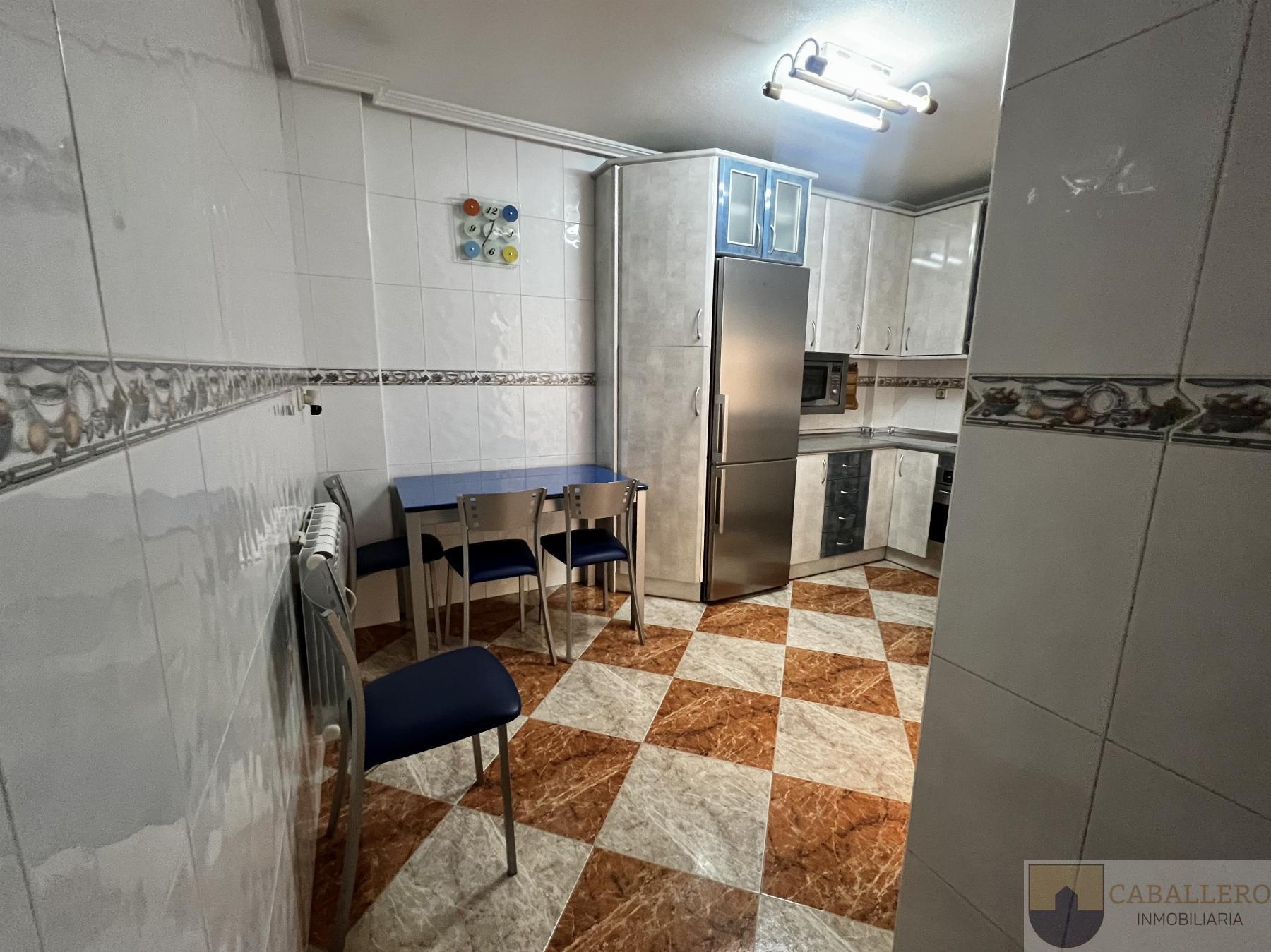 For sale of duplex in Murcia