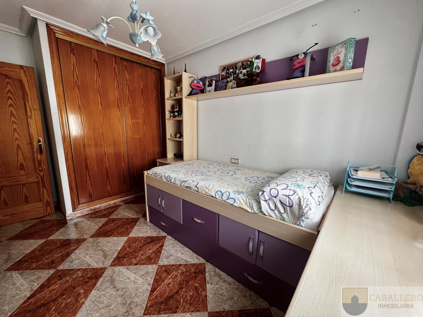 For sale of duplex in Murcia