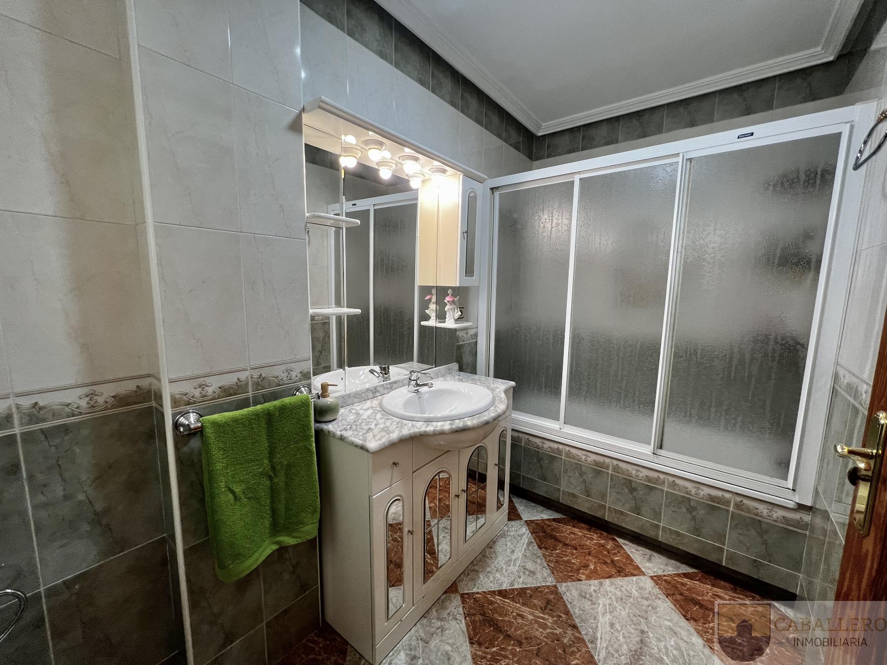 For sale of duplex in Murcia