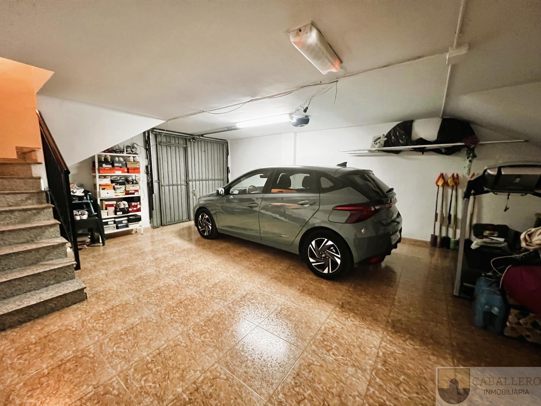 For sale of duplex in Murcia