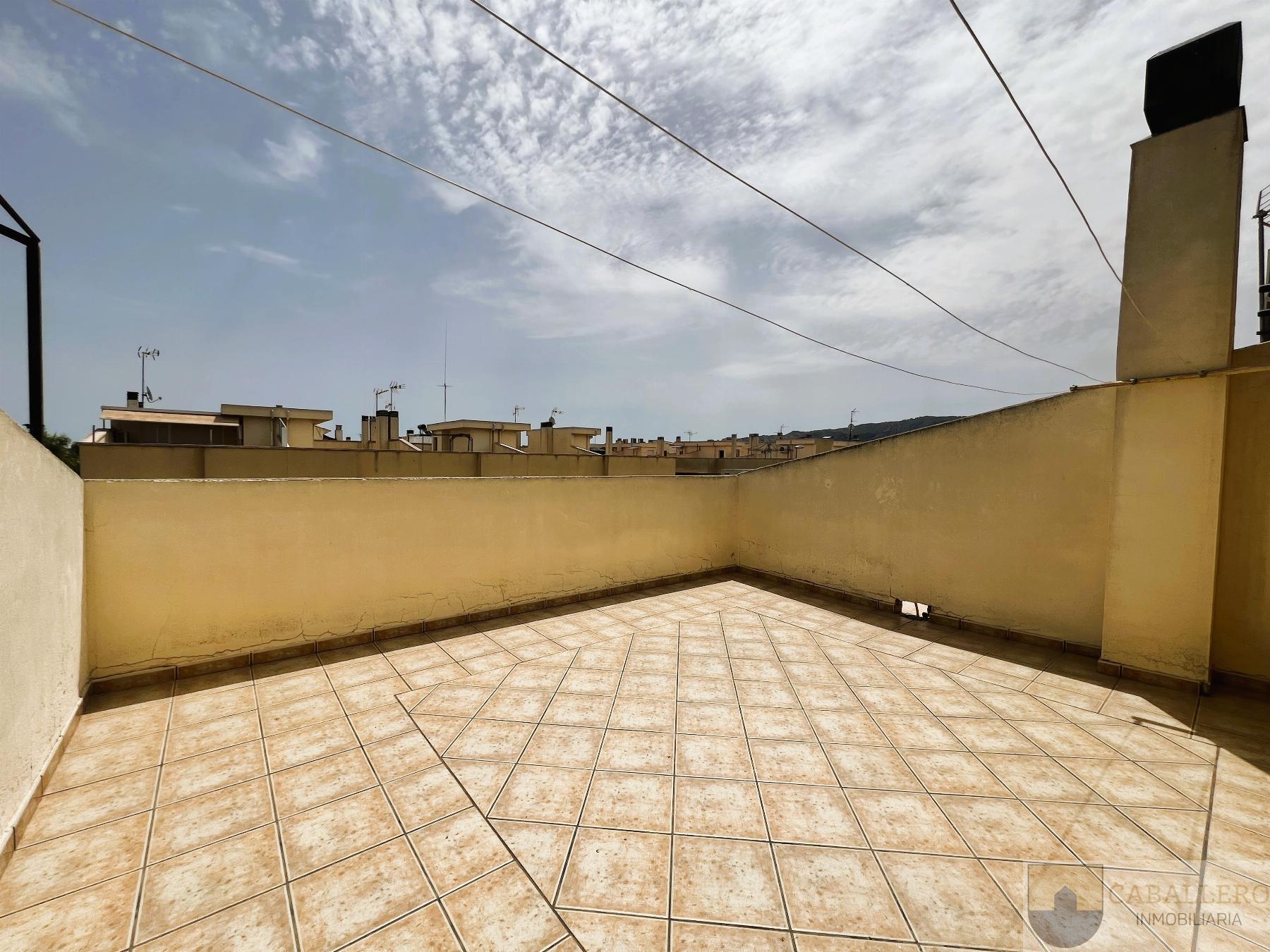 For sale of duplex in Murcia