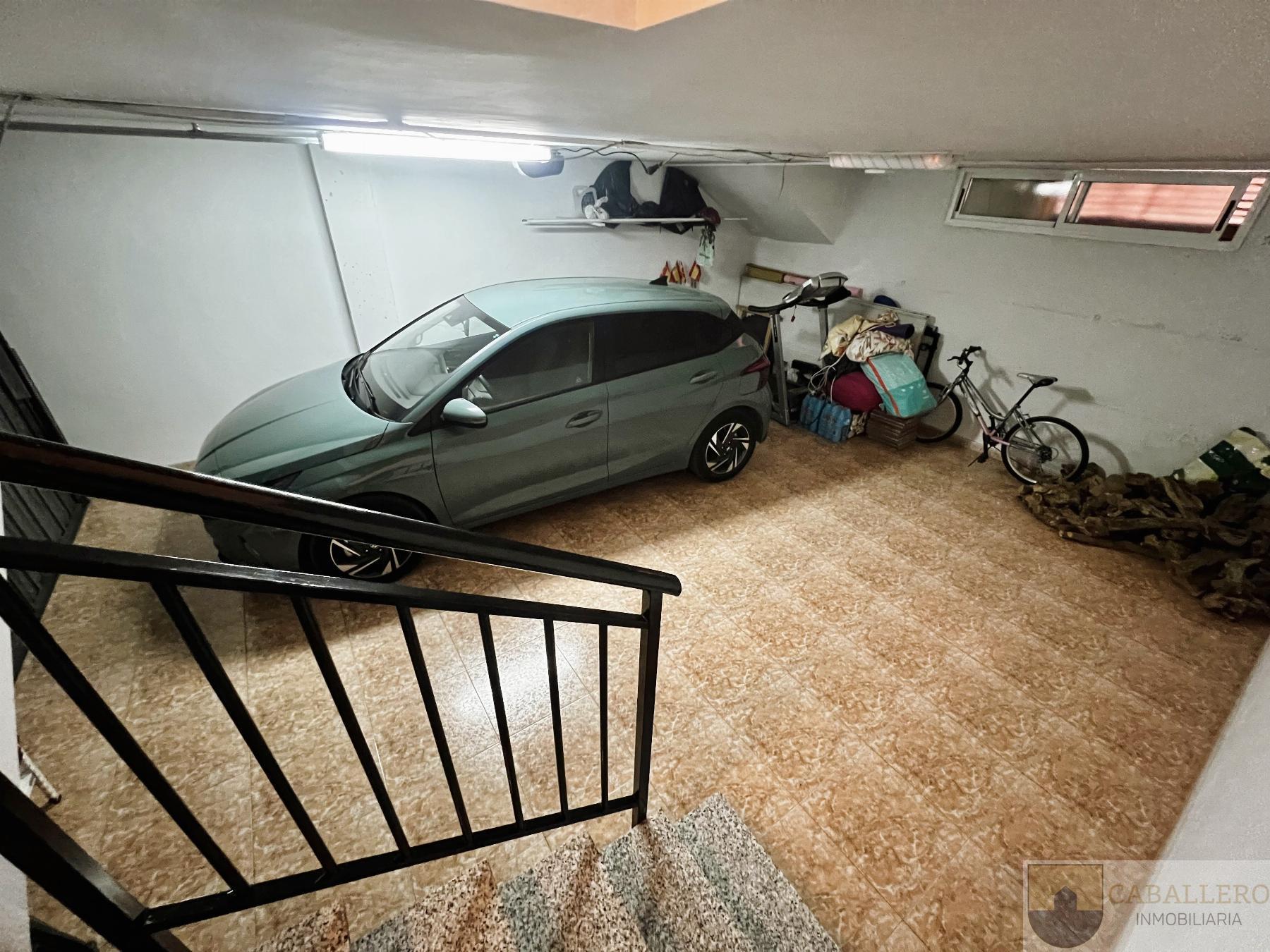 For sale of duplex in Murcia