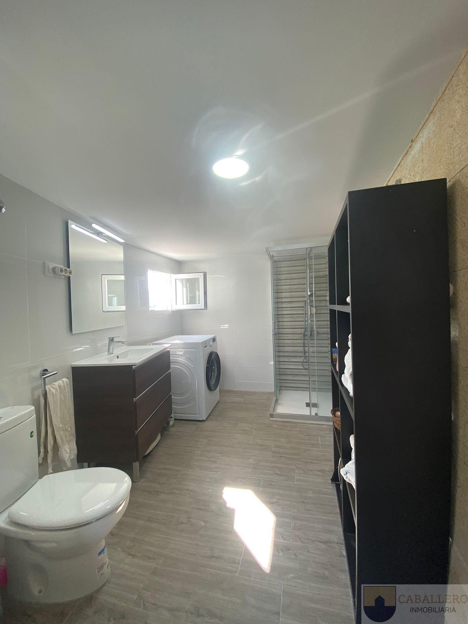 For sale of chalet in Murcia
