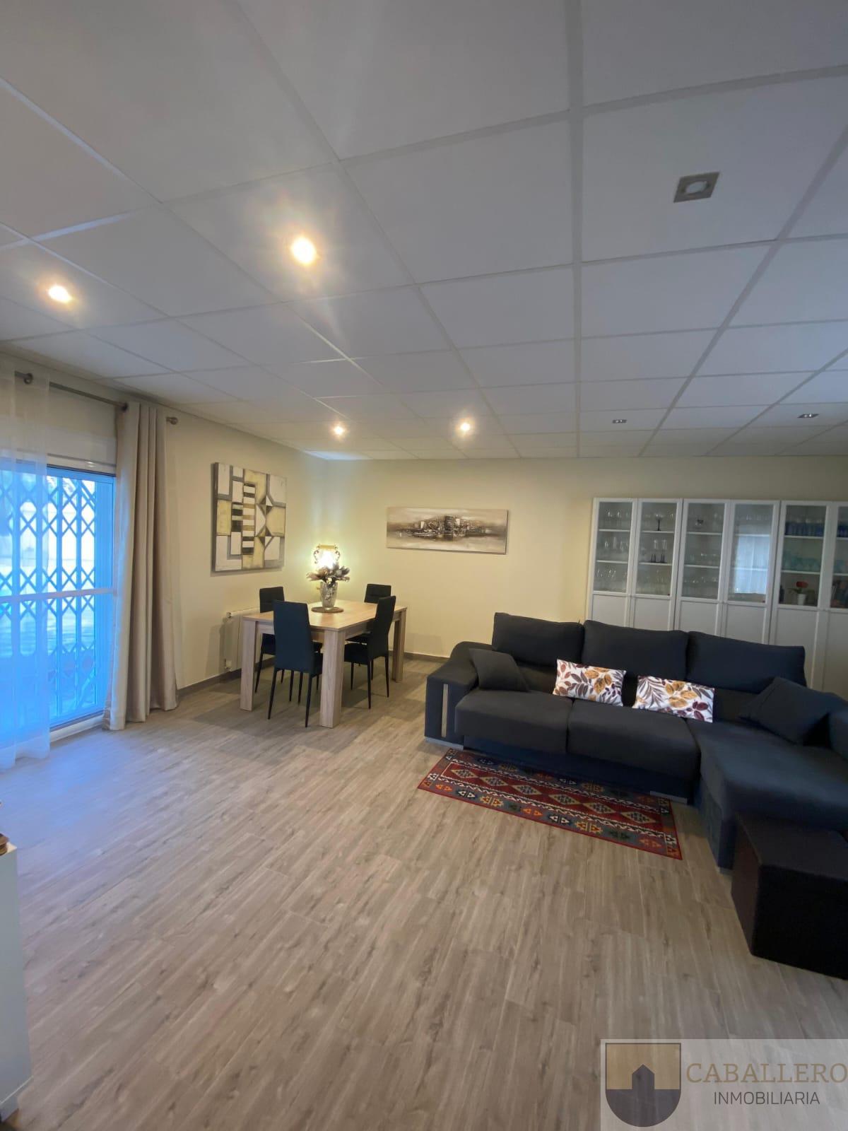 For sale of chalet in Murcia