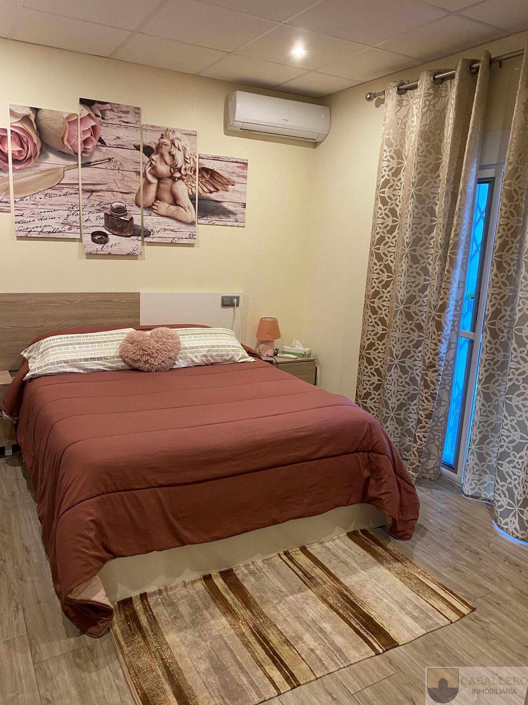 For sale of chalet in Murcia