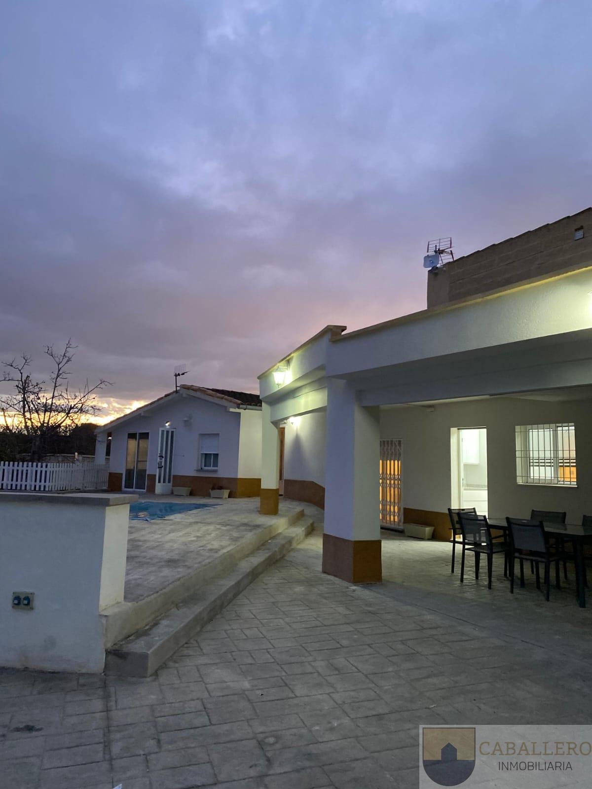 For sale of chalet in Murcia