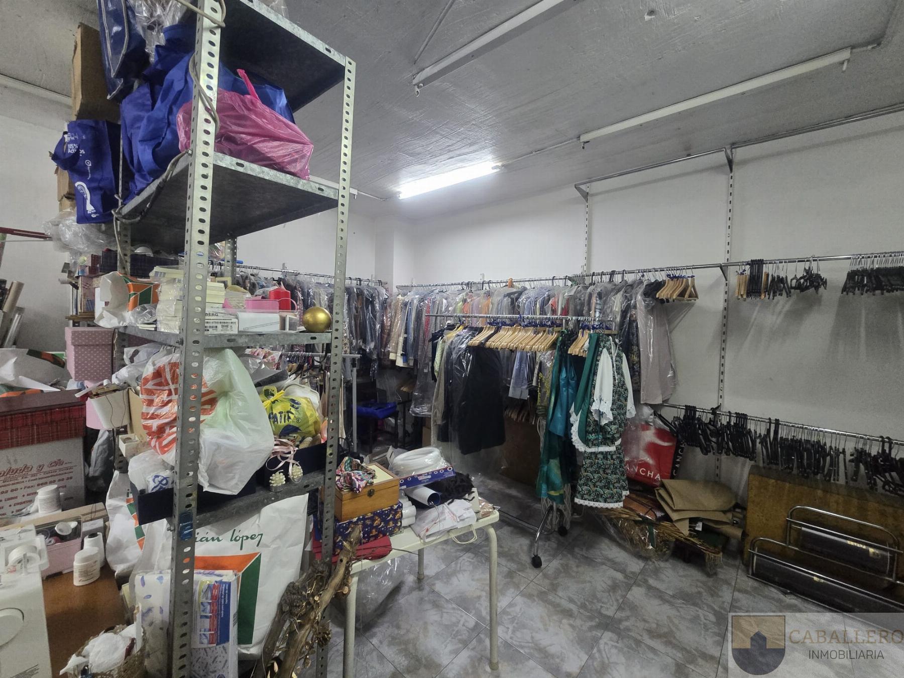 For rent of commercial in Murcia