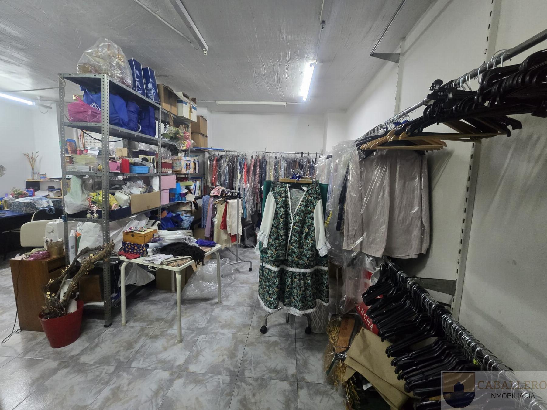 For rent of commercial in Murcia