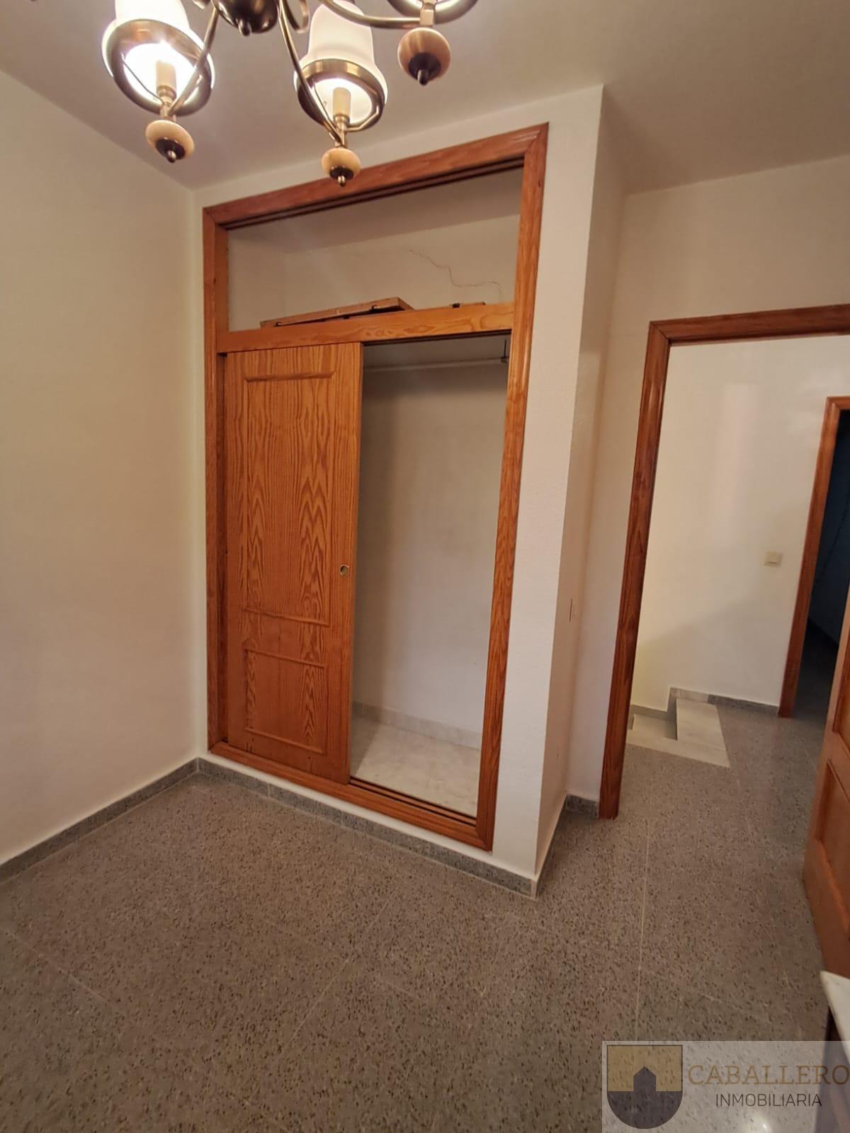 For sale of duplex in Jacarilla