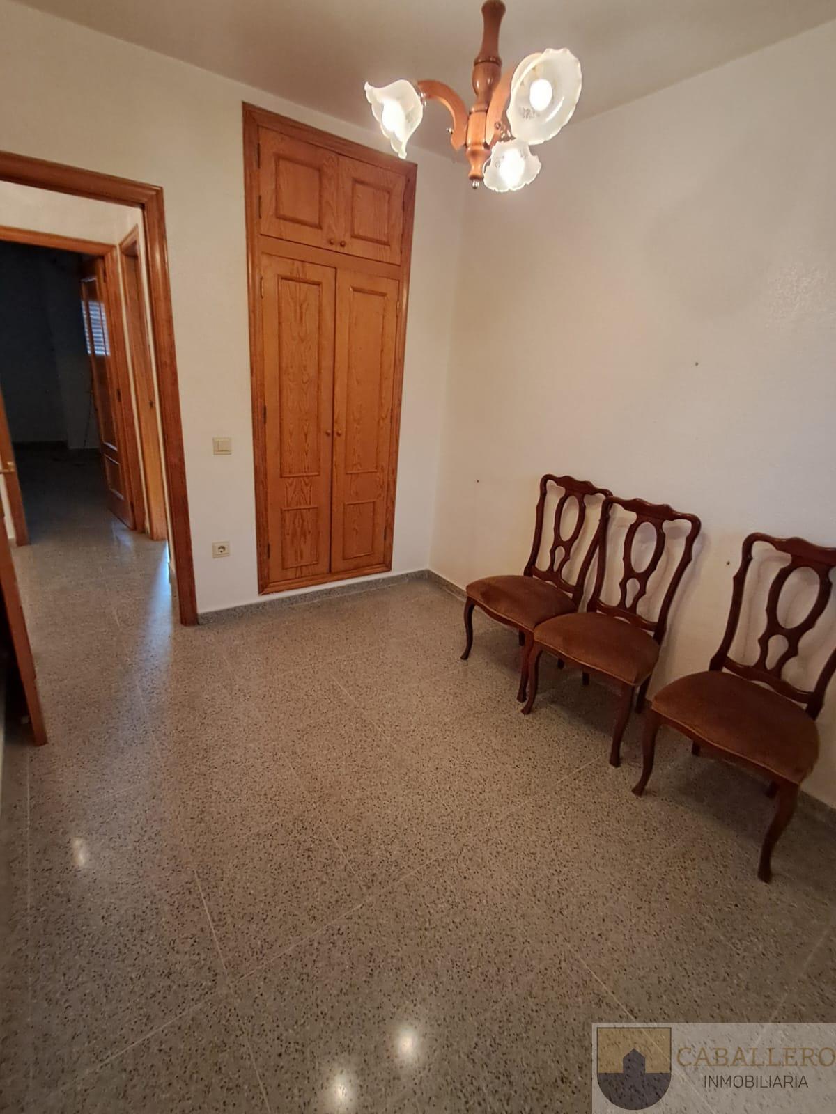 For sale of duplex in Jacarilla