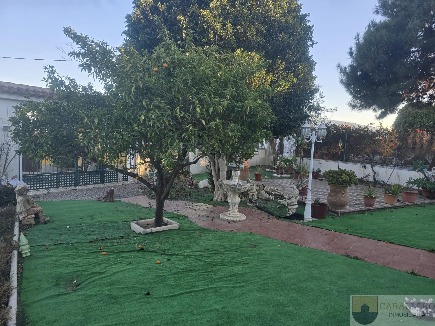 For sale of chalet in Murcia