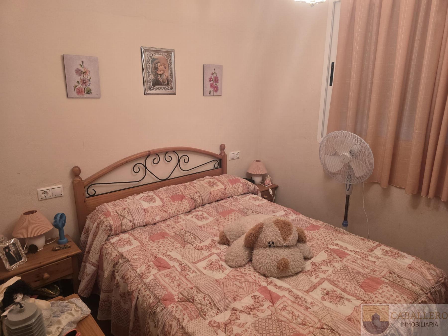 For sale of chalet in Murcia