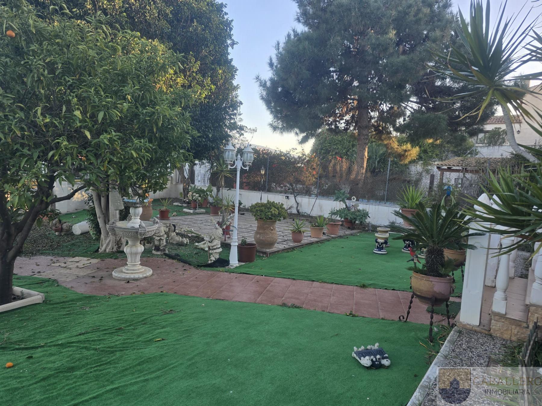 For sale of chalet in Murcia