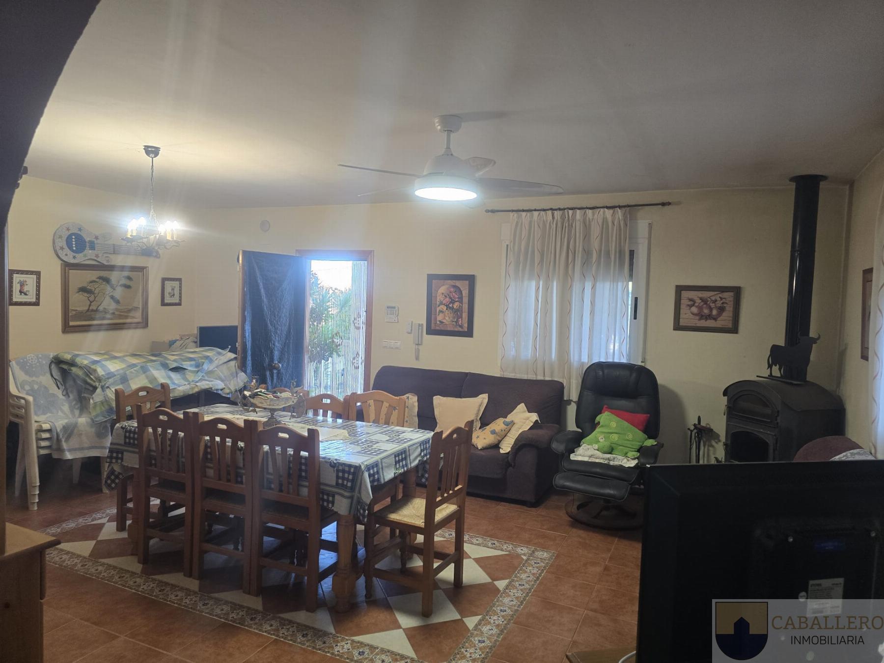 For sale of chalet in Murcia