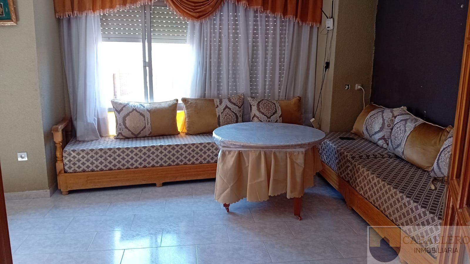 For sale of penthouse in Murcia