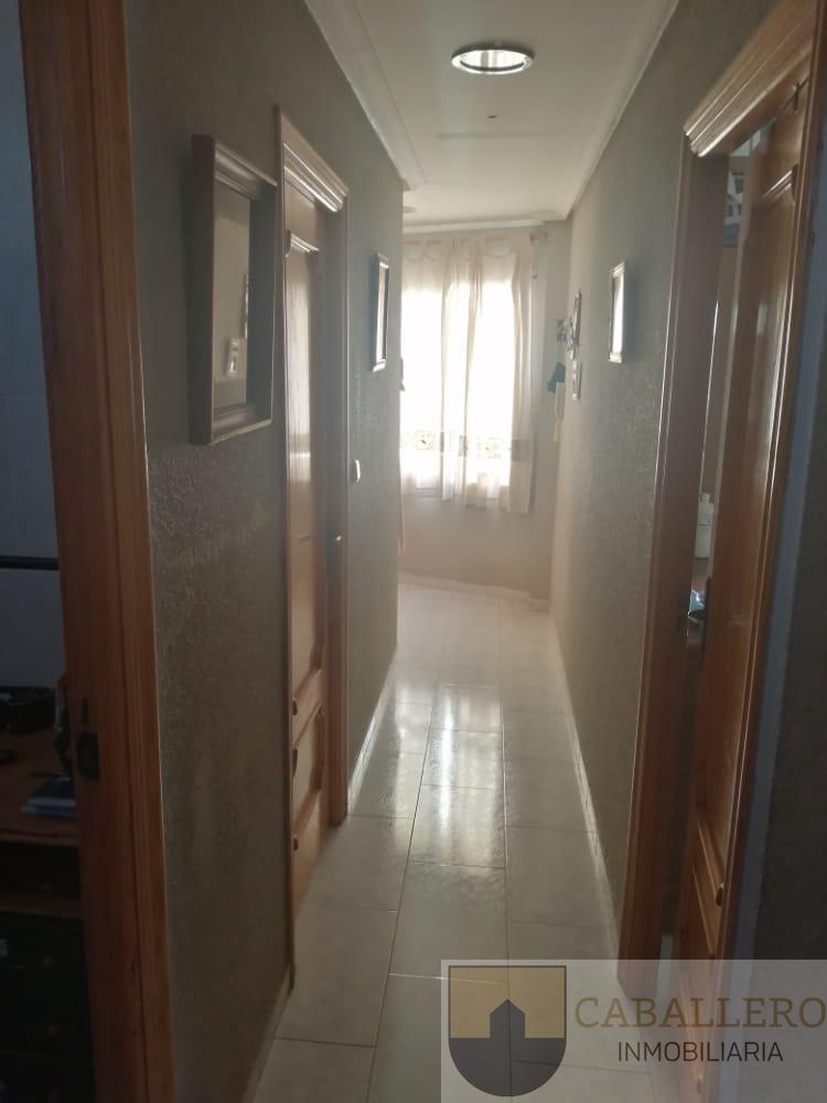 For sale of penthouse in Murcia