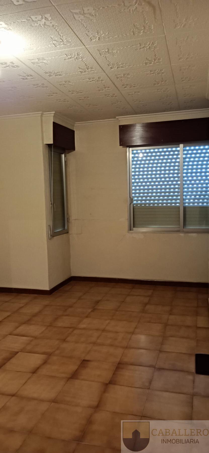 For sale of building in Murcia