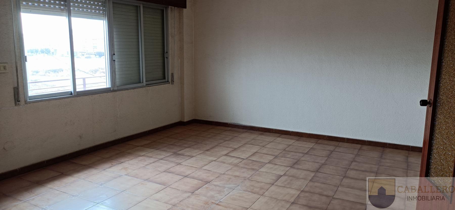 For sale of building in Murcia