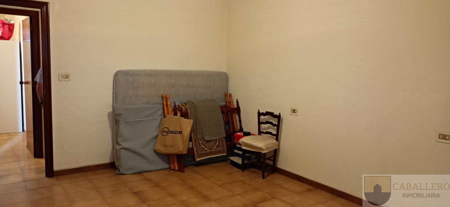 For sale of building in Murcia