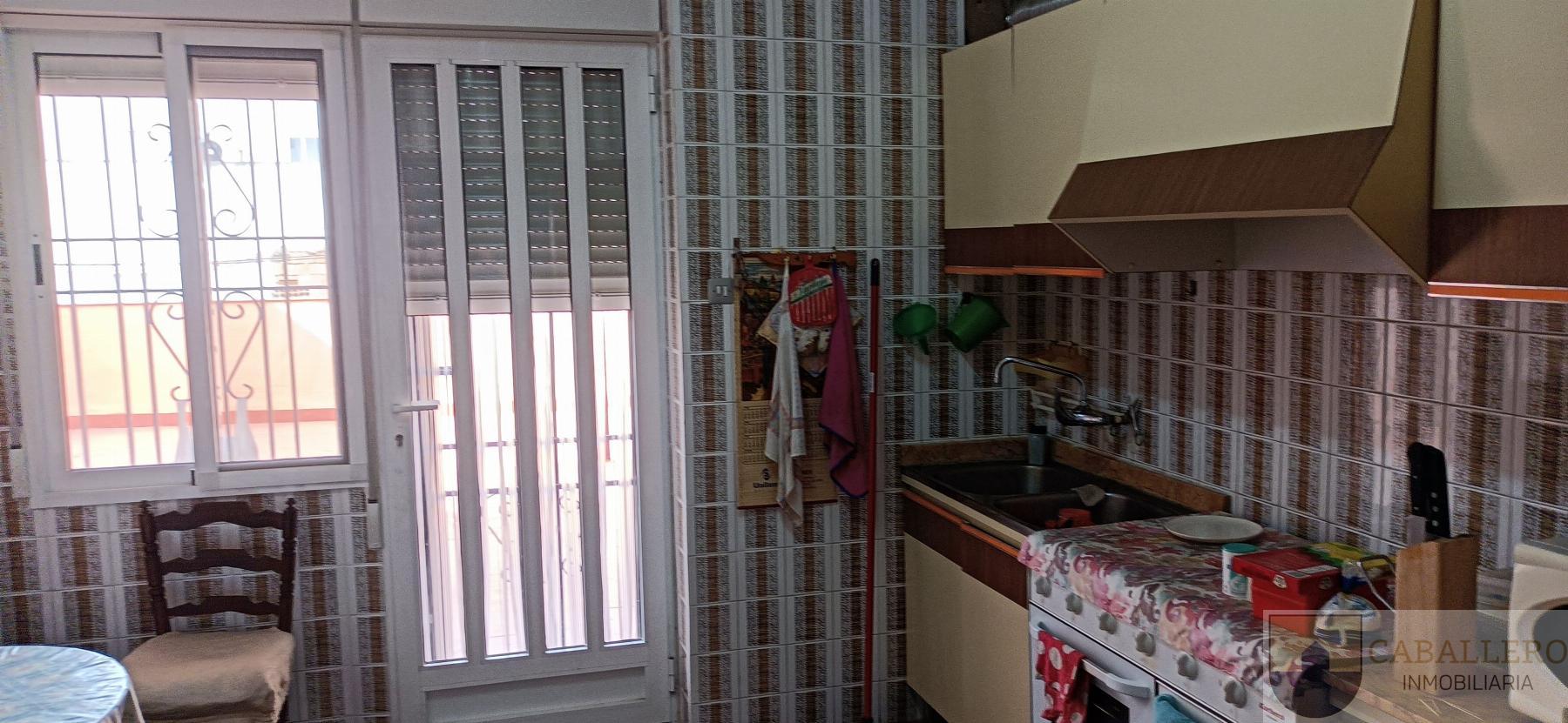 For sale of building in Murcia
