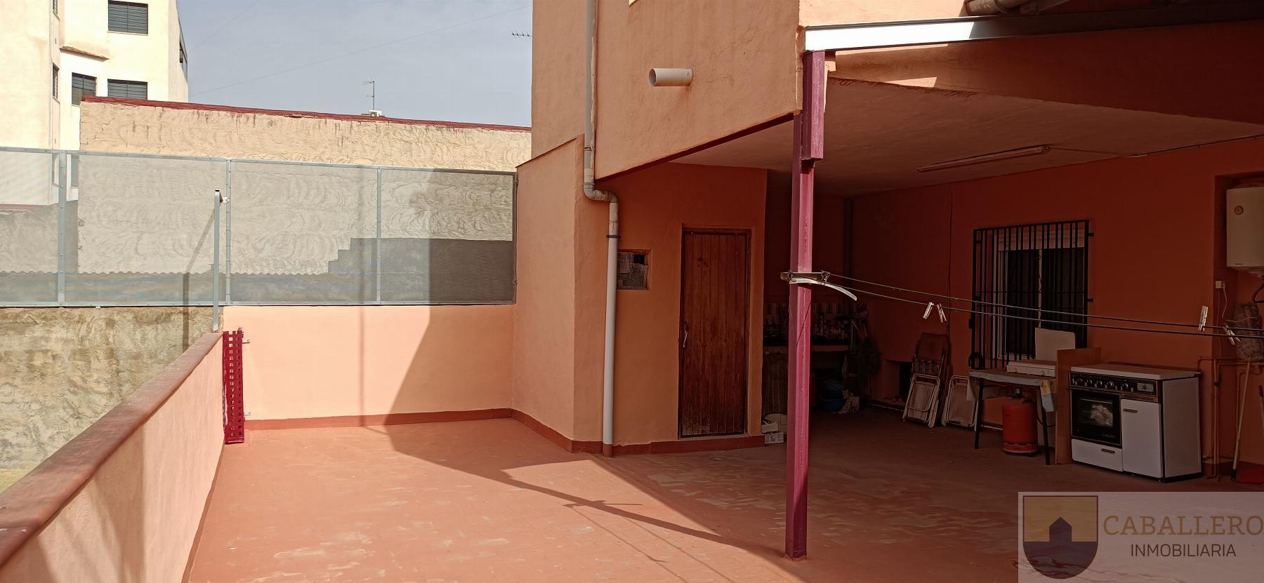 For sale of building in Murcia