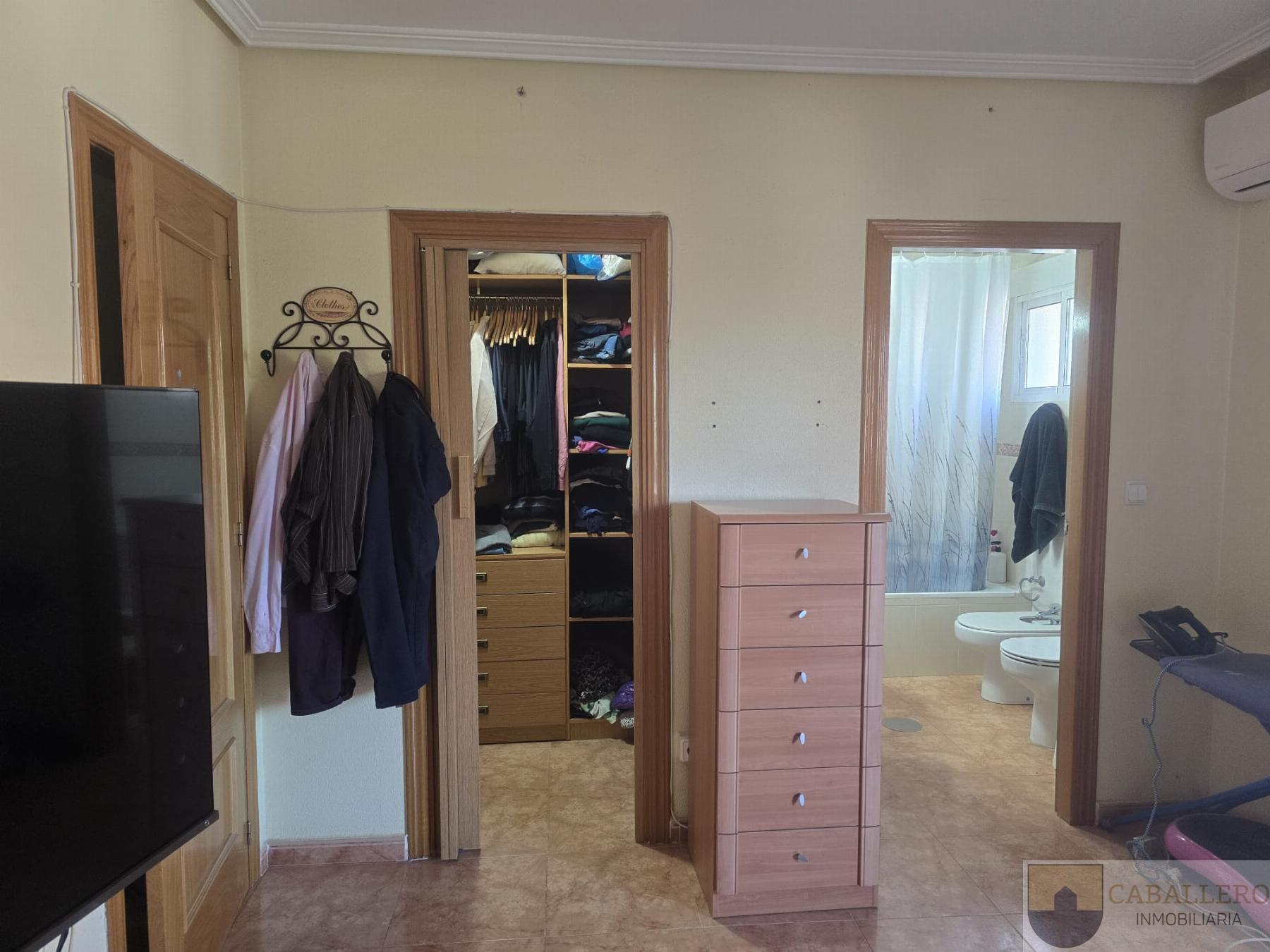 For sale of duplex in Murcia