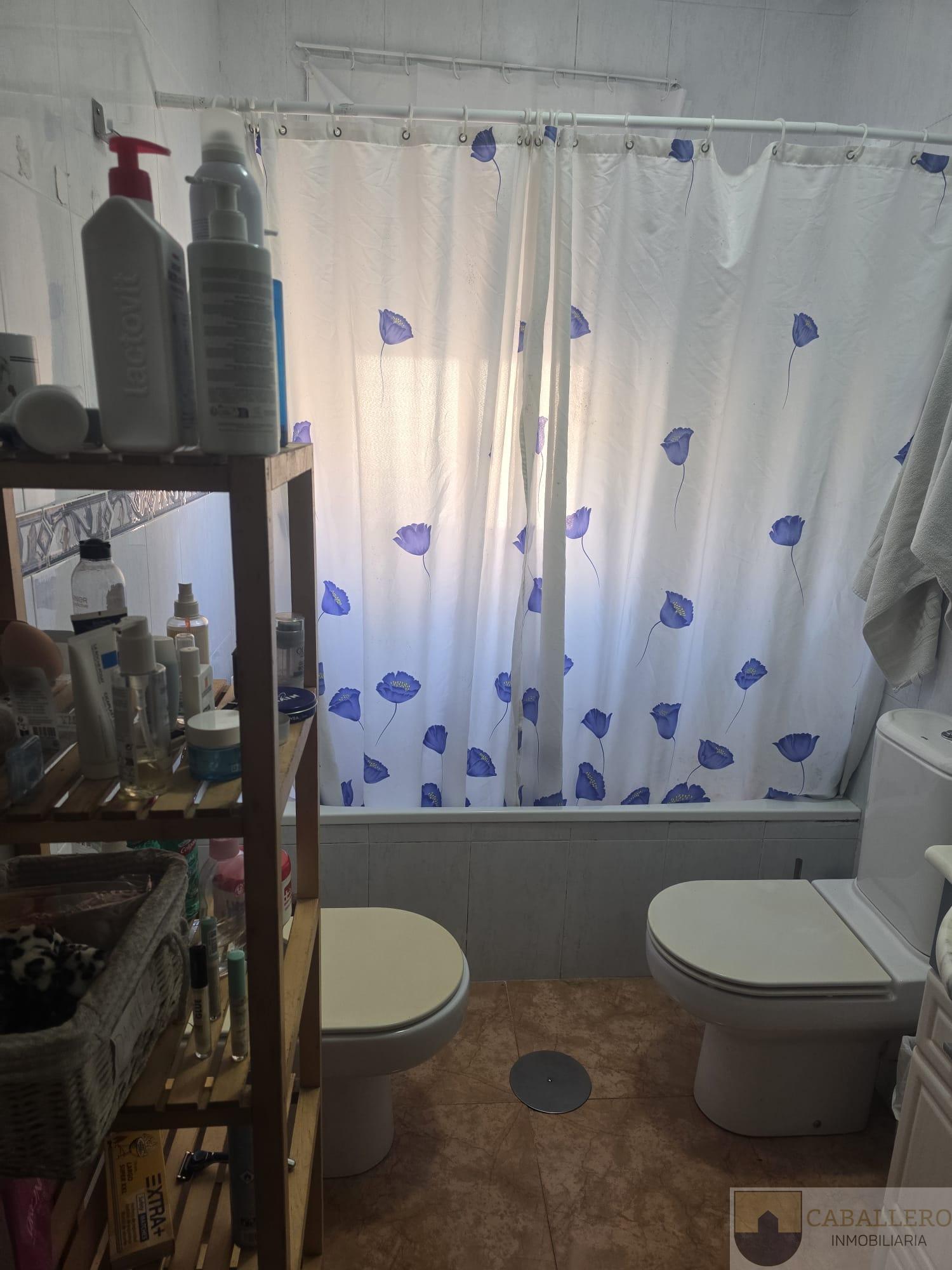 For sale of duplex in Murcia