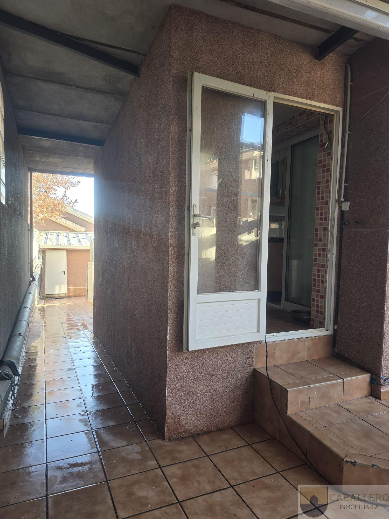 For sale of duplex in Murcia
