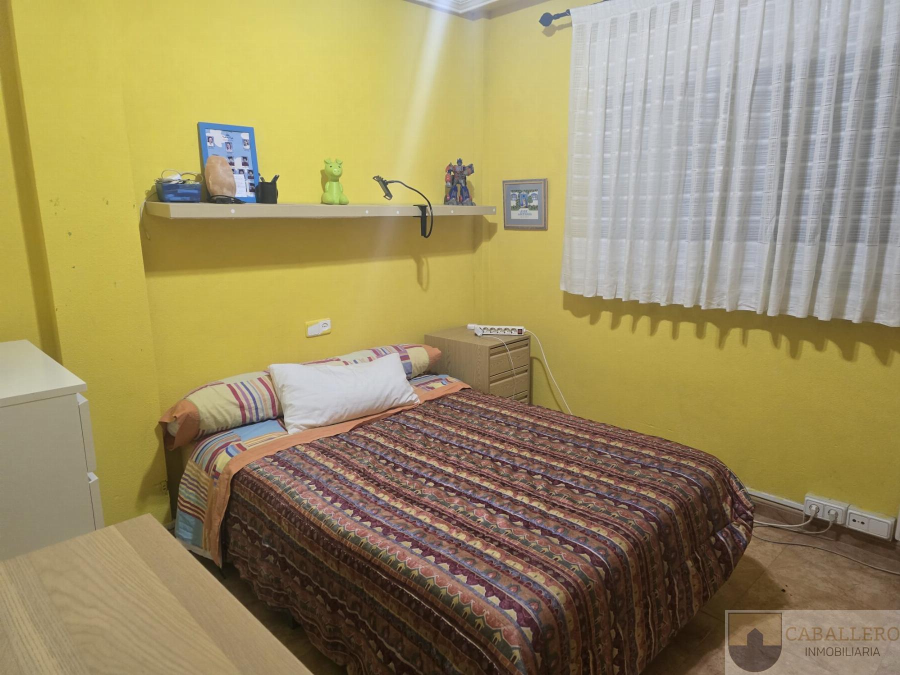 For sale of duplex in Murcia