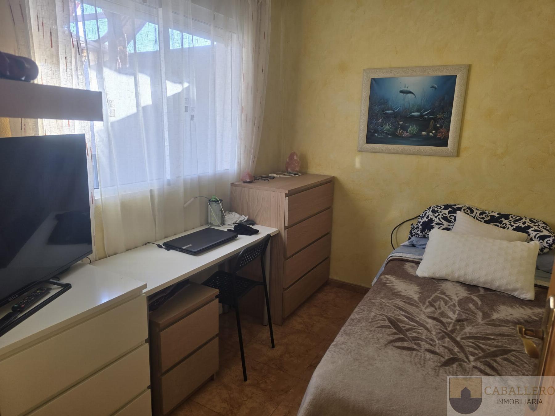 For sale of duplex in Murcia