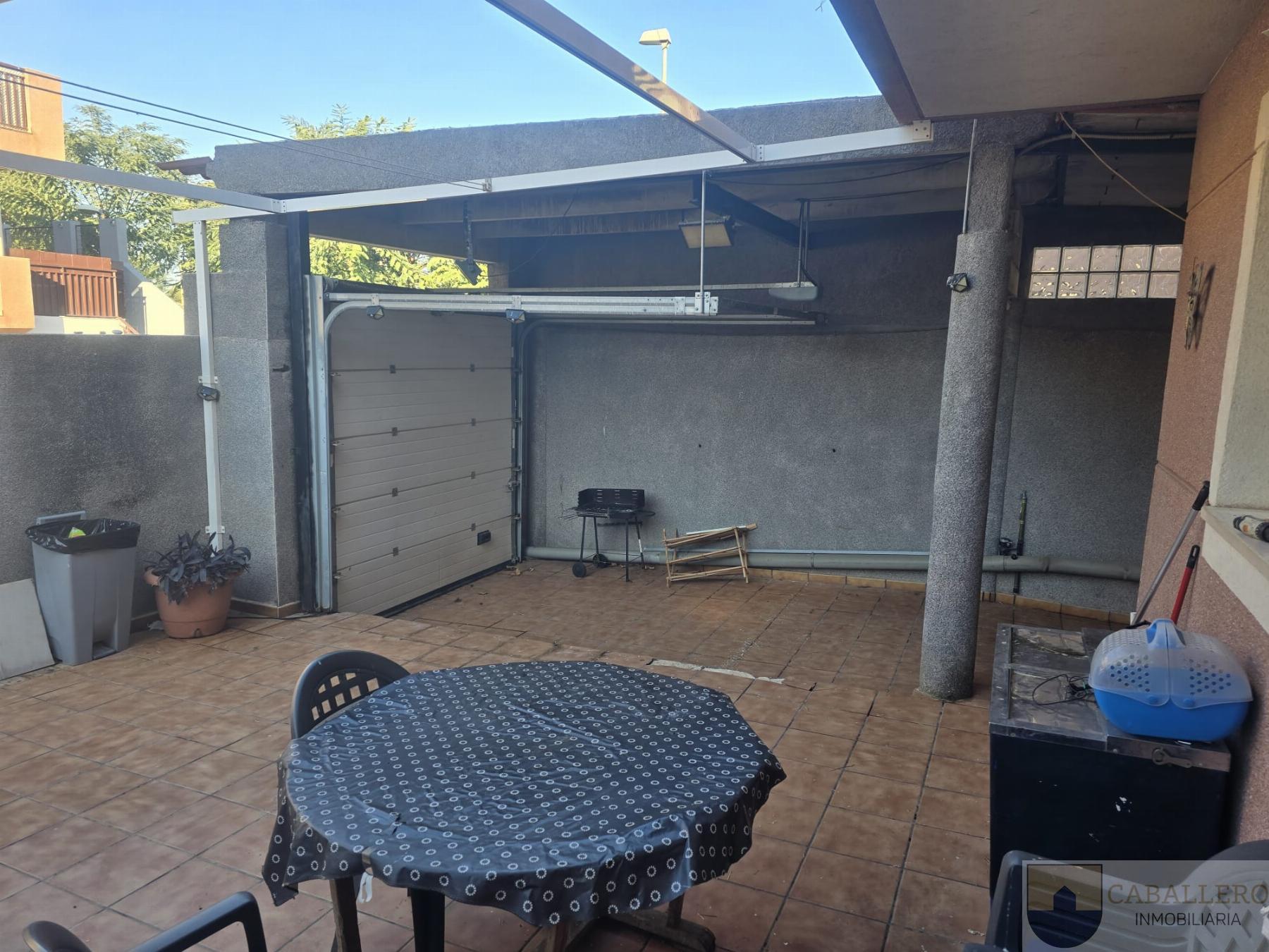 For sale of duplex in Murcia
