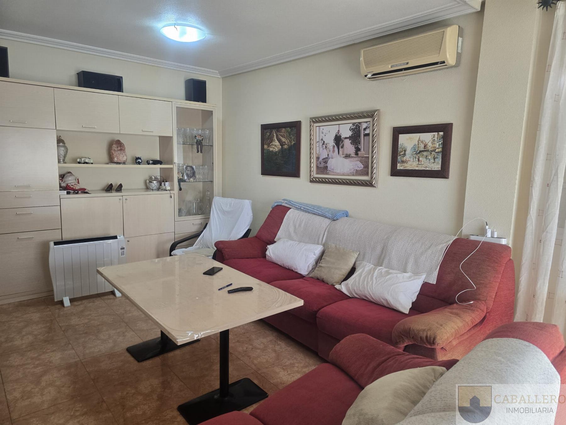 For sale of duplex in Murcia