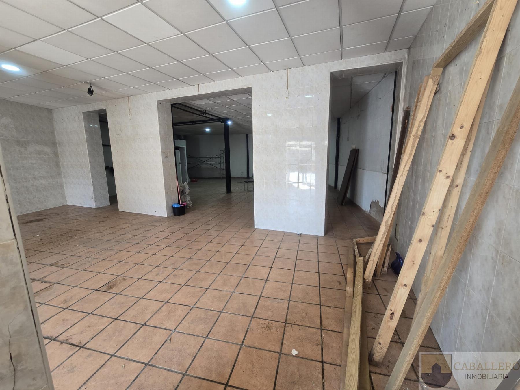 For rent of commercial in Murcia