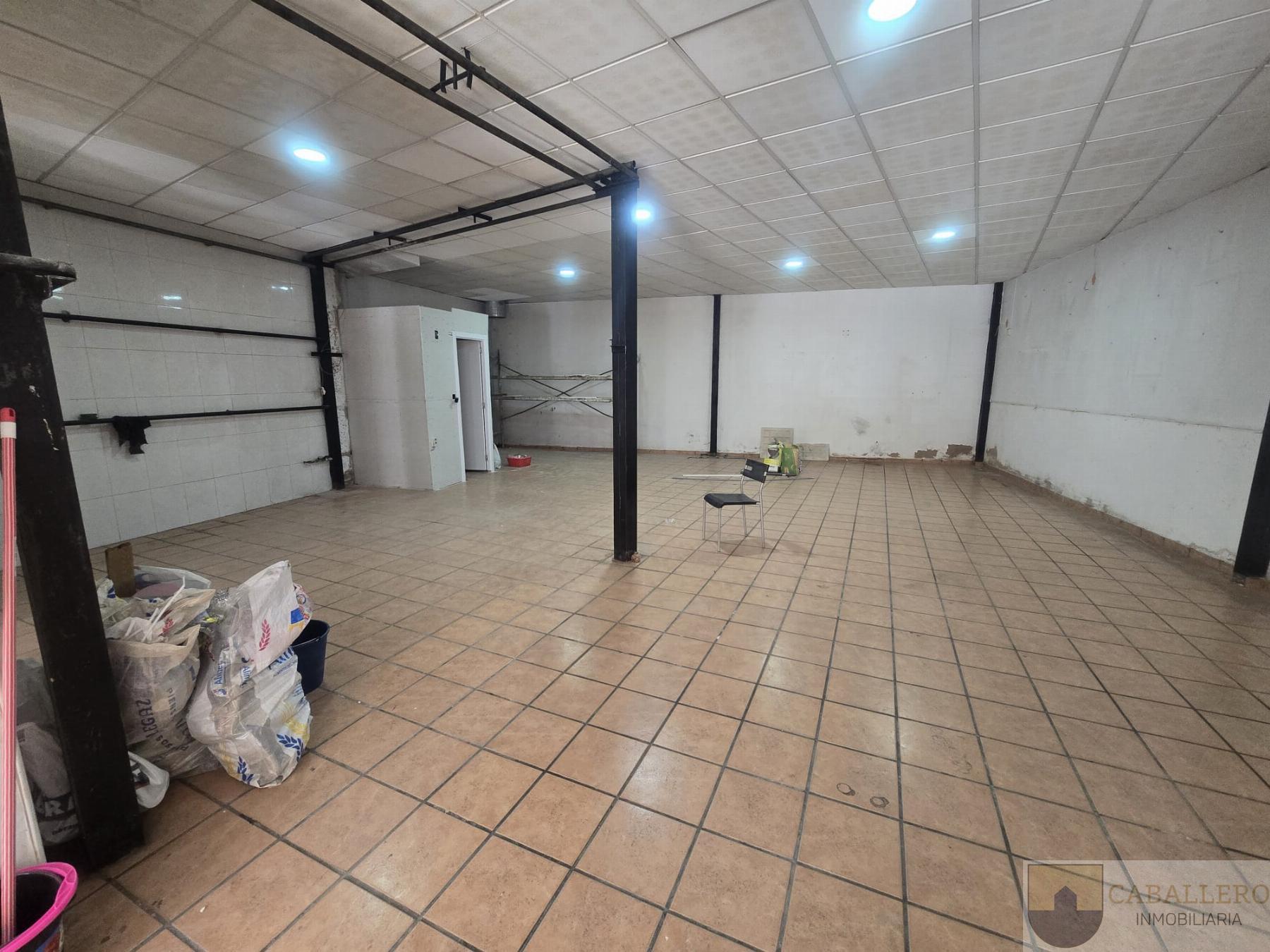 For rent of commercial in Murcia