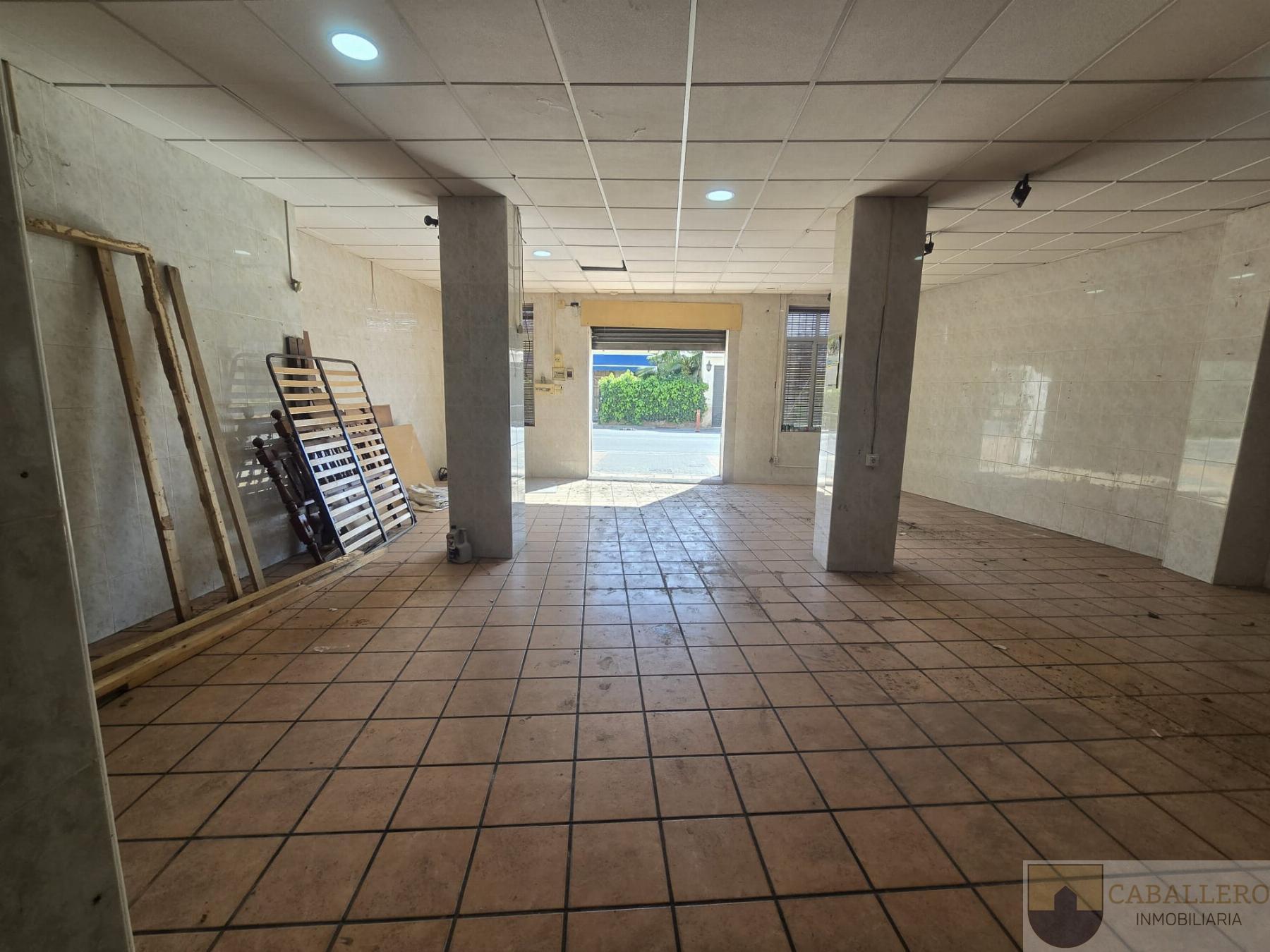 For rent of commercial in Murcia
